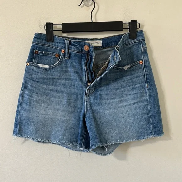 Madewell High-Rise Medium Wash Distressed Raw Hem Denim Shorts Size 25 - Picture 3 of 6